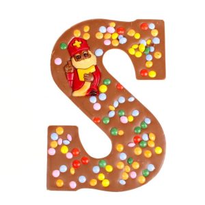 Luxe chocoladeletter met smarties melk